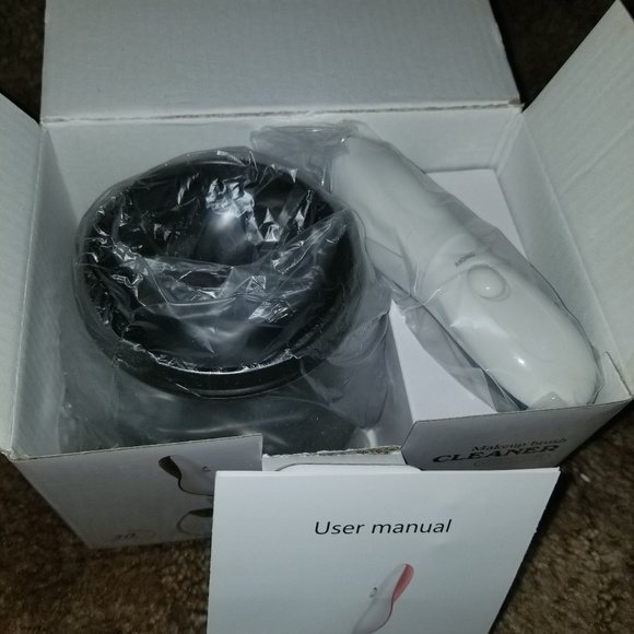 Brush cleaner - Picture 2 of 3